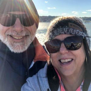 Meet your Posher, Dee